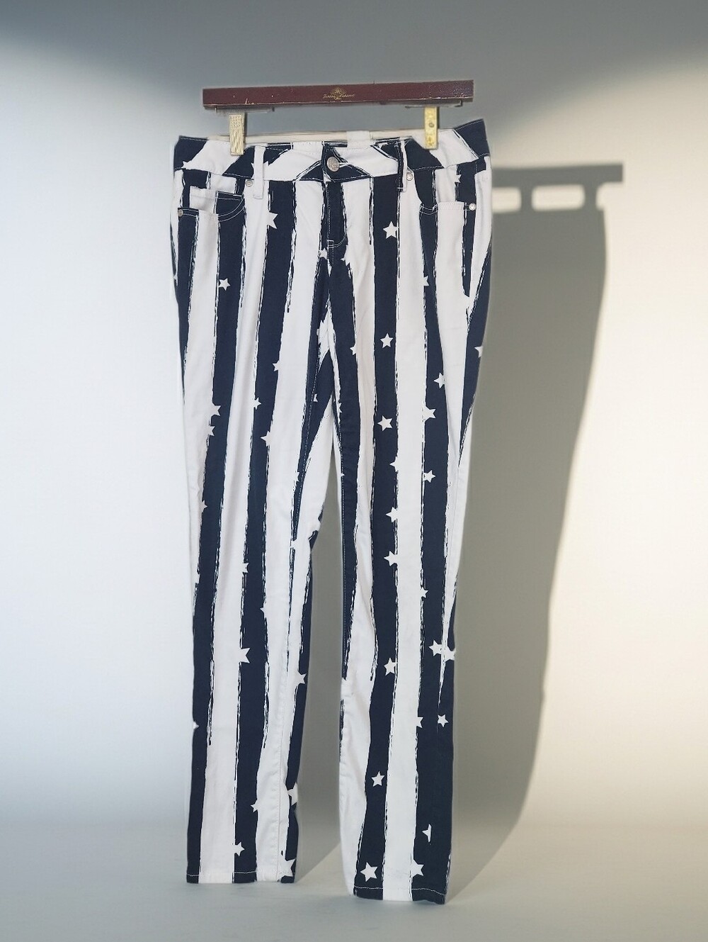 L'amour Nanette Lepore Black/White Stars  N' Stripes Jeans/Leggings Size  11